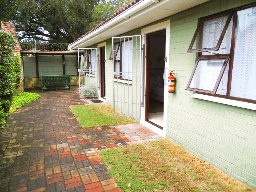 9 Bedroom Property for Sale in East Bank Eastern Cape